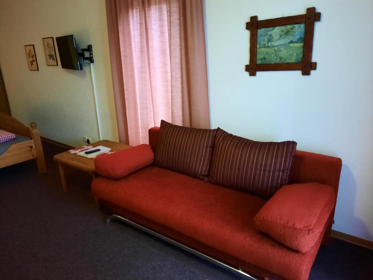 Ortenberg  Landgasthof Rotlipp Gaestezimmer מראה חיצוני תמונה