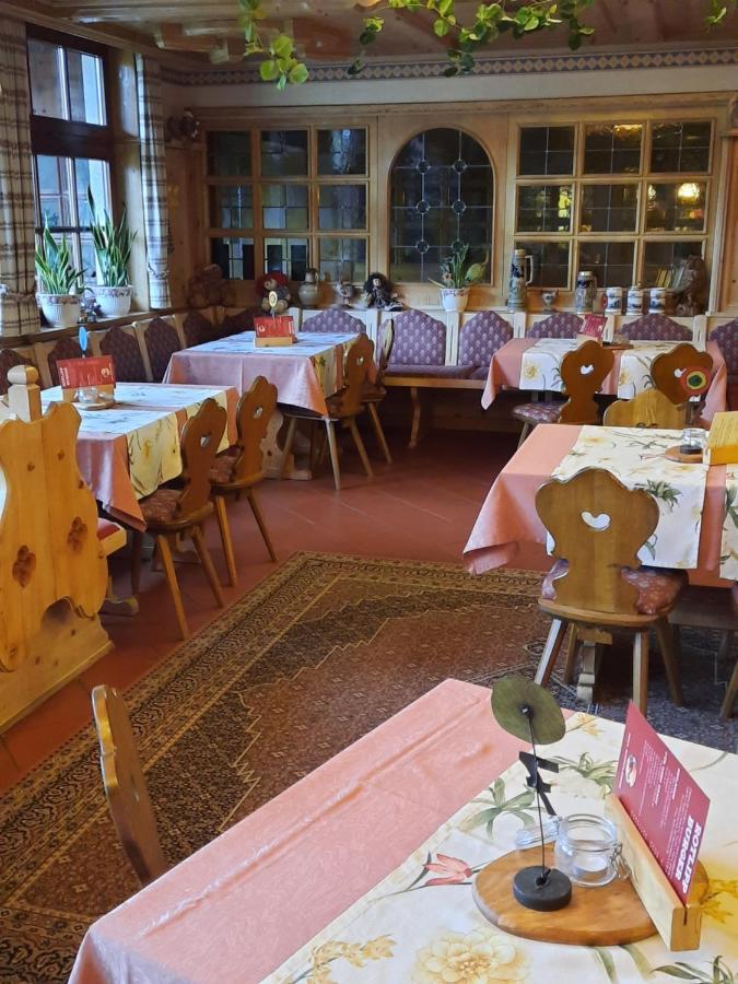 Ortenberg  Landgasthof Rotlipp Gaestezimmer מראה חיצוני תמונה